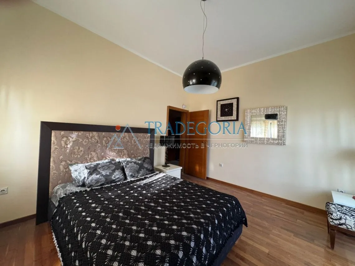 Prodaja, kuća, 302m², Bar, Crna Gora