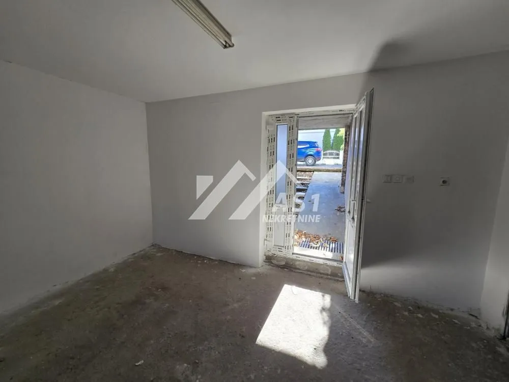 Prodaja, četvorosoban stan, 114m², Klisa, Novi Sad Sve Podlokacije