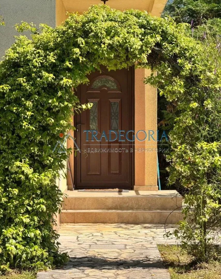 Prodaja, kuća, 180m², Bar, Crna Gora