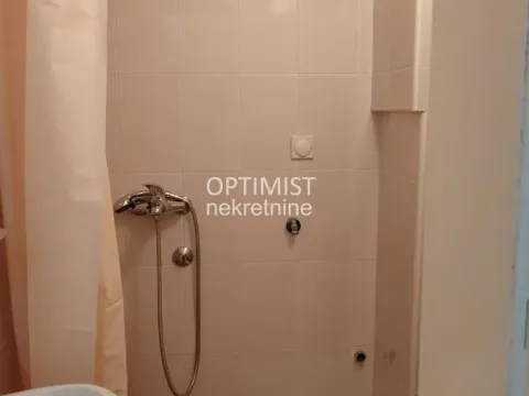 Izdavanje, jednosoban stan, 32m², Senjak, Beograd - image 5