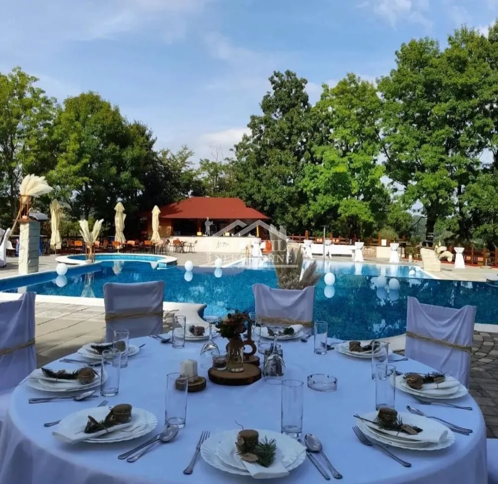 Prodaja, ugostiteljski objekat, 1243m², Lužnice, Kragujevac