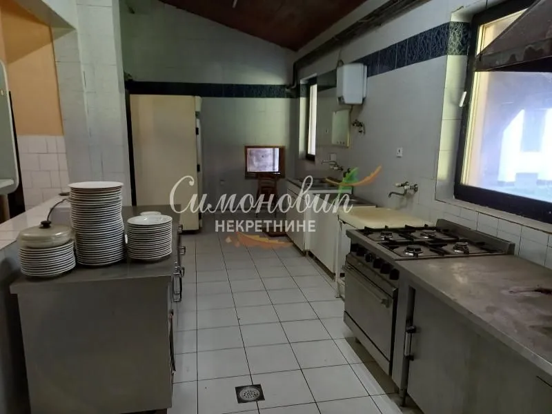 Izdavanje, ugostiteljski objekat, 1094m², Horgoš, Kanjiža