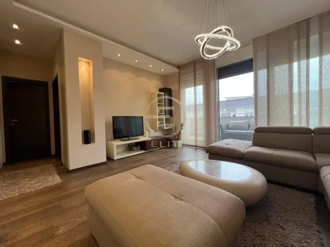 Izdavanje, trosoban stan, 88m², Sajmište, Novi Sad - image 4