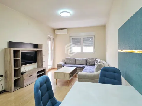 Izdavanje, jednosoban stan, 46m², City Kvart, Podgorica - image 2