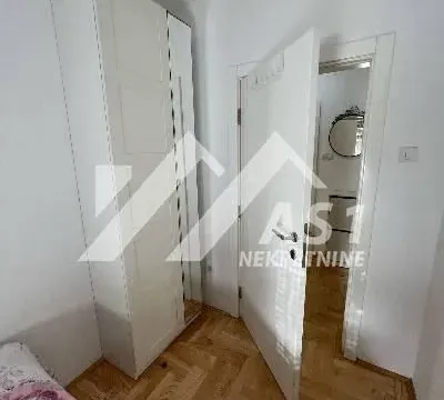 Izdavanje, dvosoban stan, 36m², Centar, Novi Sad - image 7