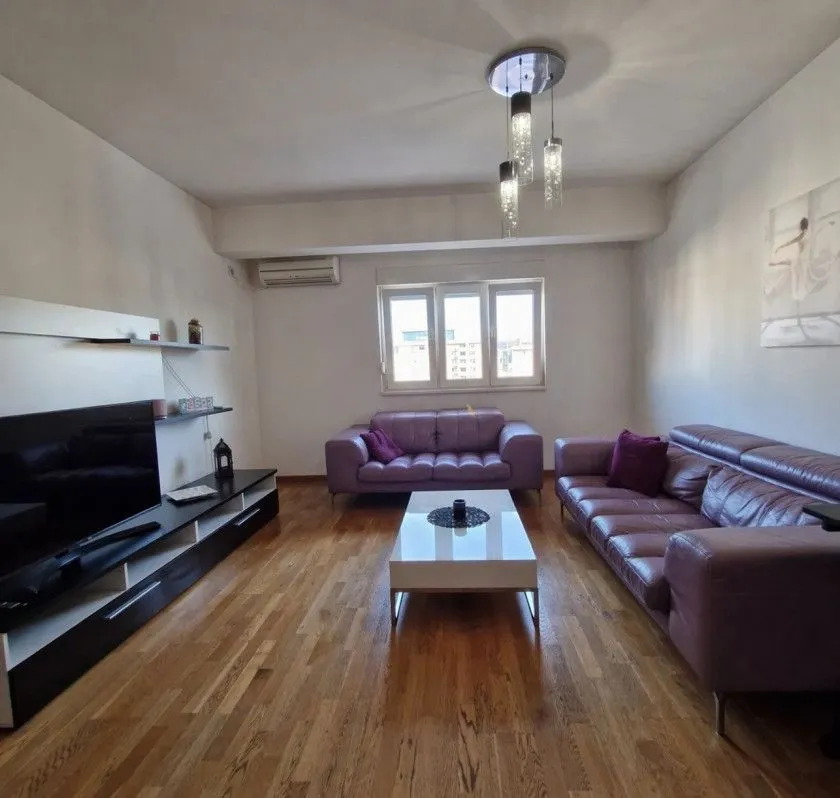 Rent, one bedroom apartment, 54m², City Kvart, Podgorica