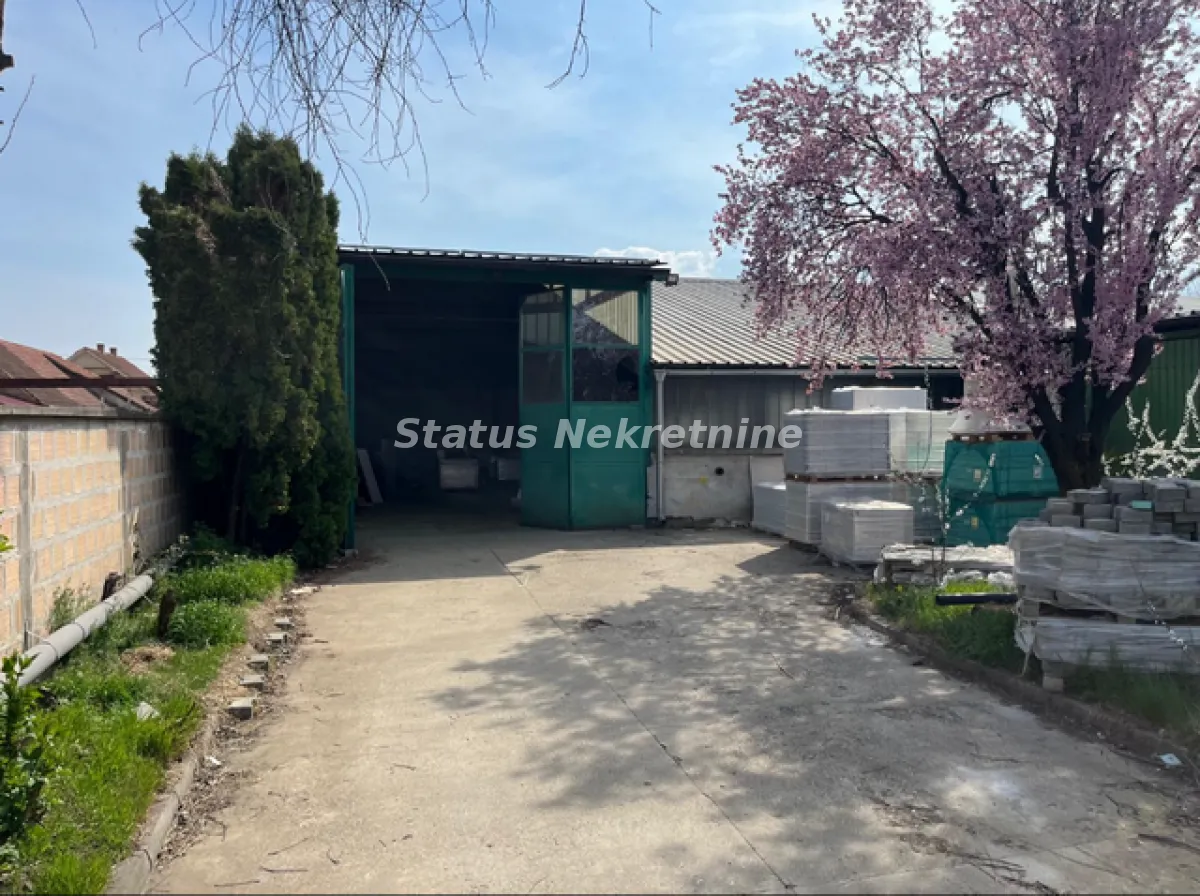 Sale, office space, 1200m², Kać, Novi Sad Sve Podlokacije