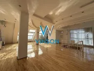 Izdavanje, poslovni prostor, 216m², Novi Sad Sve Podlokacije, Novi Sad - image 9