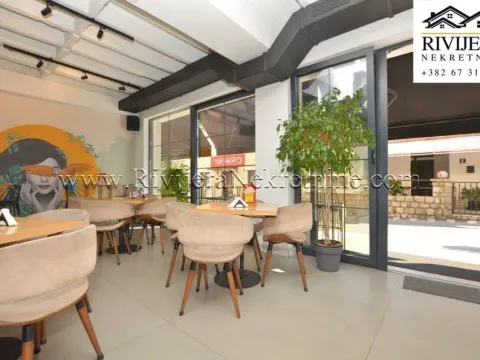 Prodaja, poslovni prostor, 250m², Centar, Herceg Novi - image 12