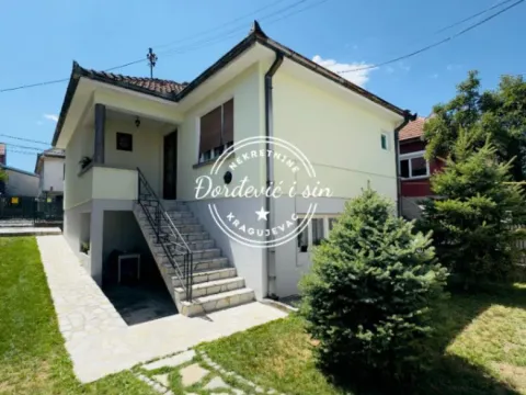 Sale, house, 186m², Pivara, Kragujevac - image 11
