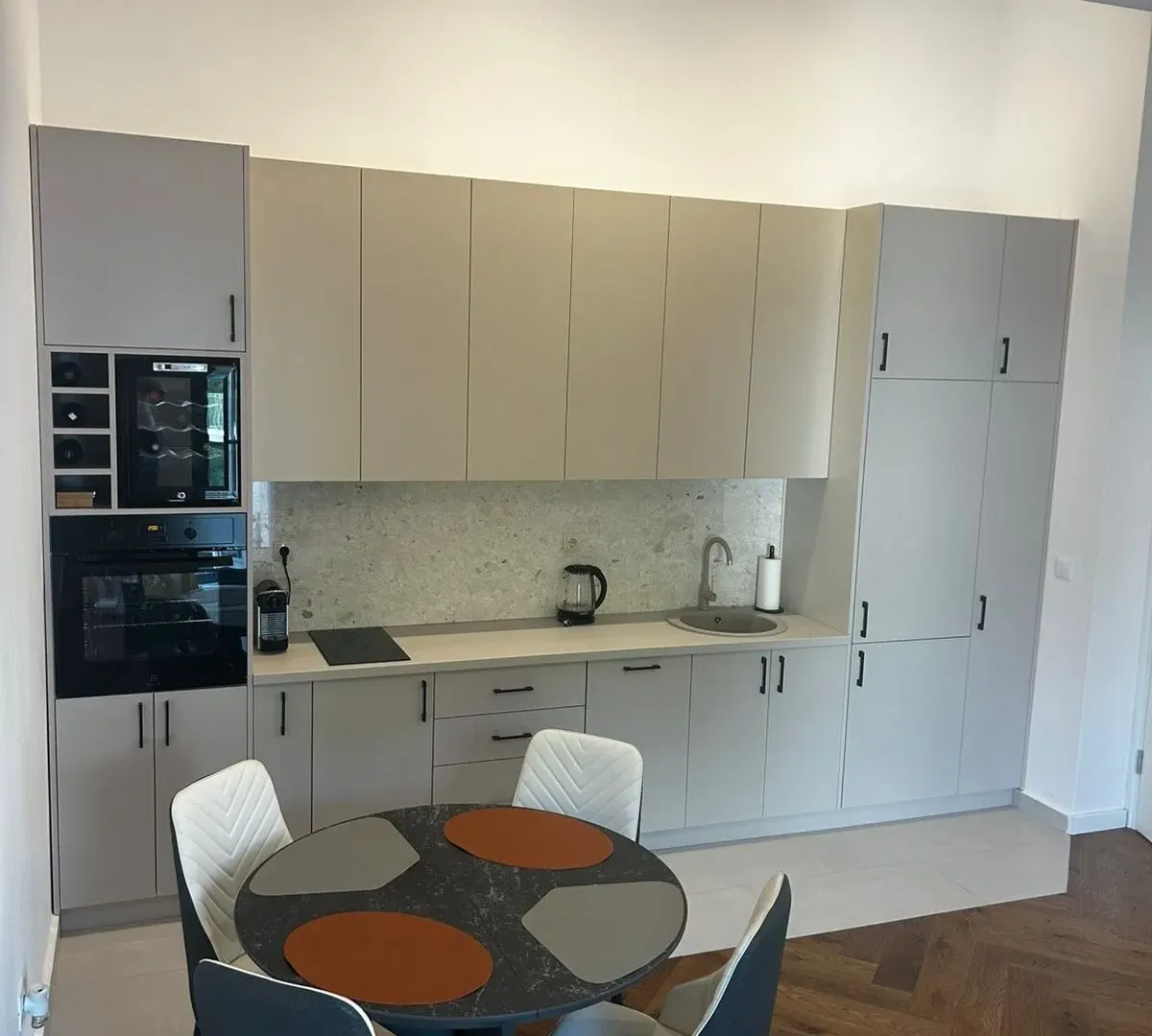 Rent, one bedroom apartment, 42m², Kava, Tivat