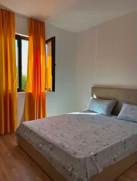 Rent, two bedroom apartment, 70m², Tivat, Crna Gora - image 4