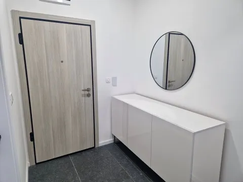 Izdavanje, dvosoban stan, 79m², Momišići, Podgorica - image 6