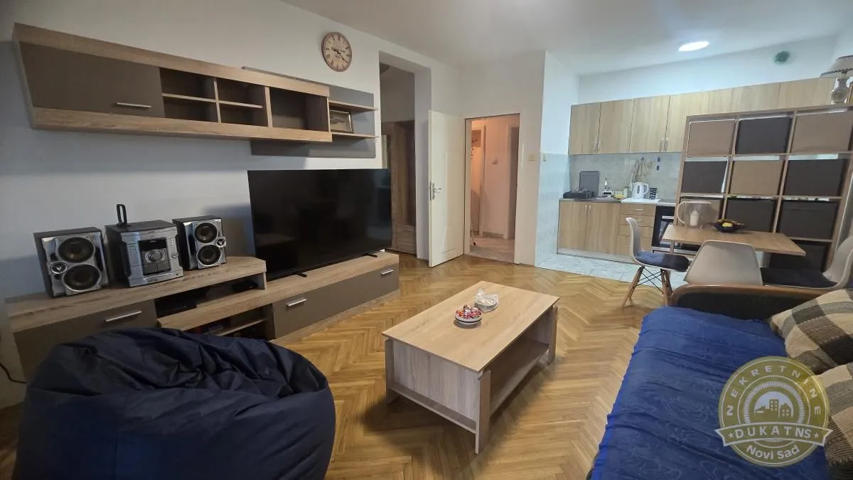 Prodaja, četvorosoban stan, 98m², Grbavica, Novi Sad Sve Podlokacije