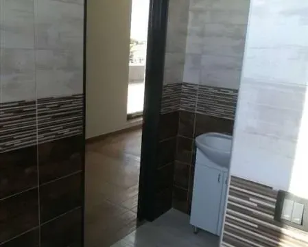 Izdavanje, poslovni prostor, 1200m², Zemun Sve Podlokacije, Beograd - image 4