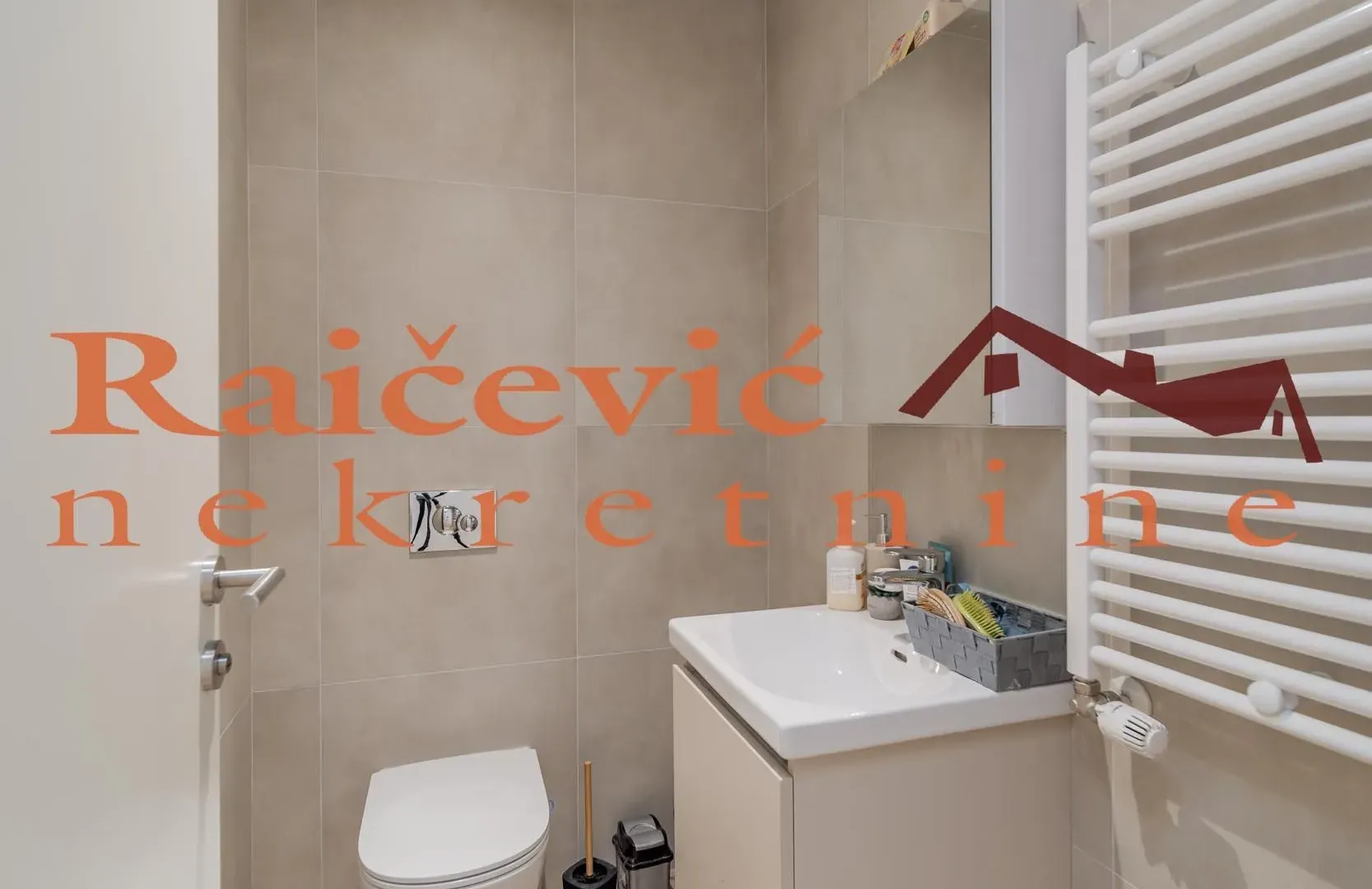 Prodaja, četvorosoban stan, 110m², Savski Venac, Beograd