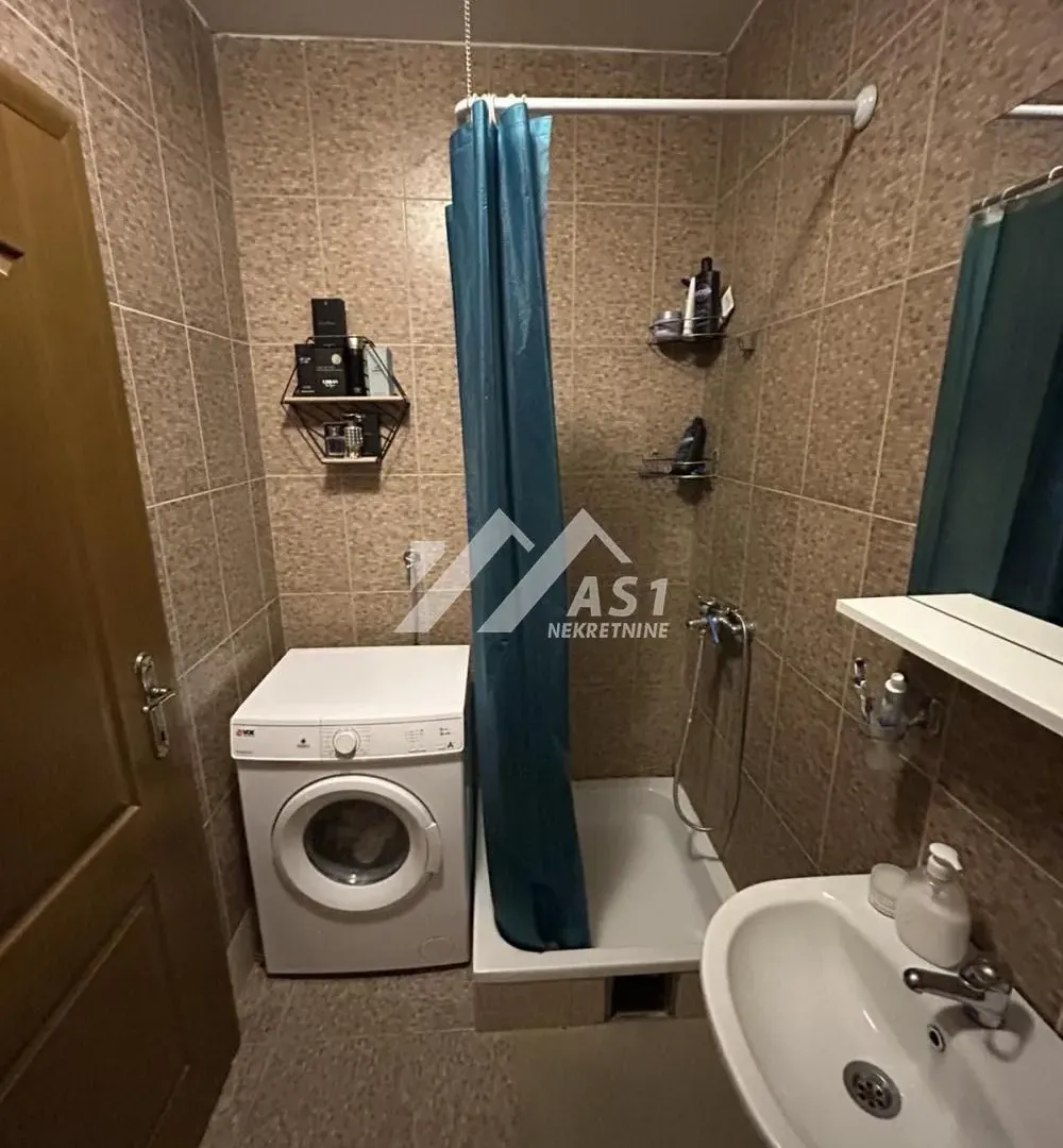 Izdavanje, stan, 25m², Podbara, Novi Sad Sve Podlokacije