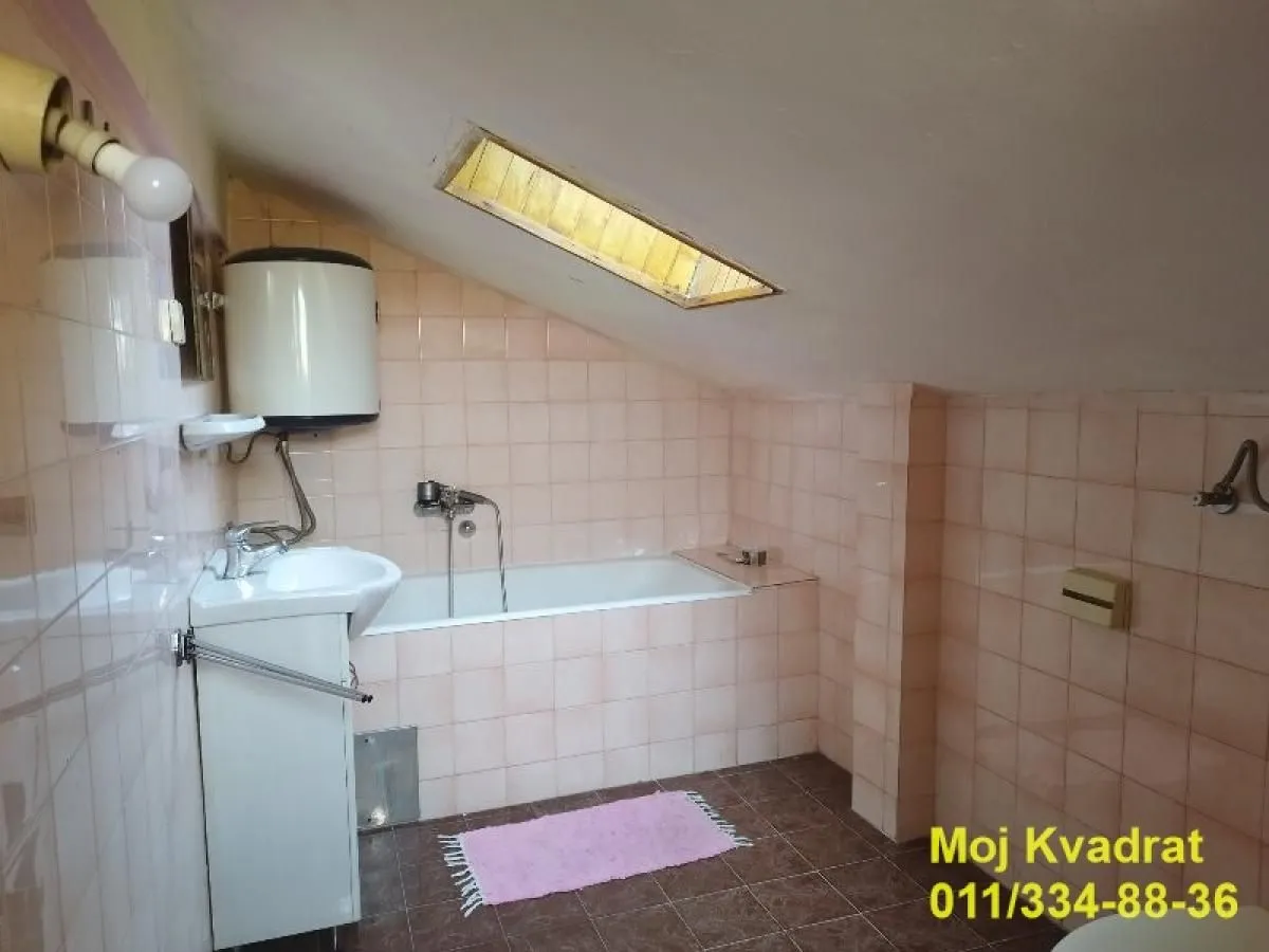 Izdavanje, dvosoban stan, 55m², Farmaceutski Fakultet, Voždovac Sve Podlokacije