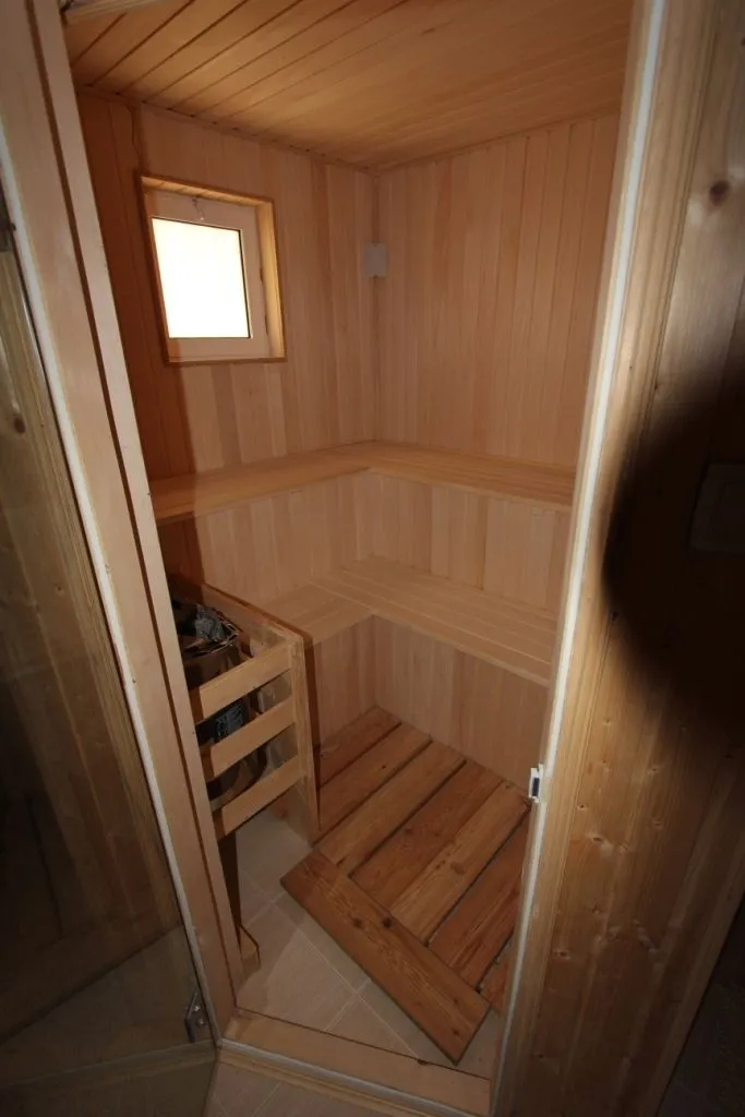 Sale, house, 250m², Bar, Crna Gora