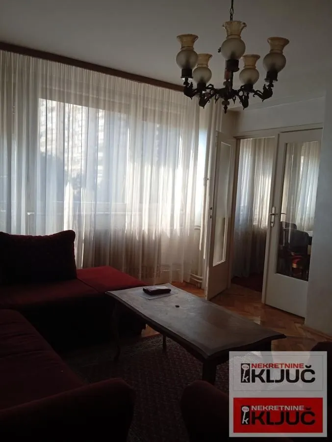 Prodaja, dvosoban stan, 70m², Bulevar Oslobodjenja, Novi Sad Sve Podlokacije