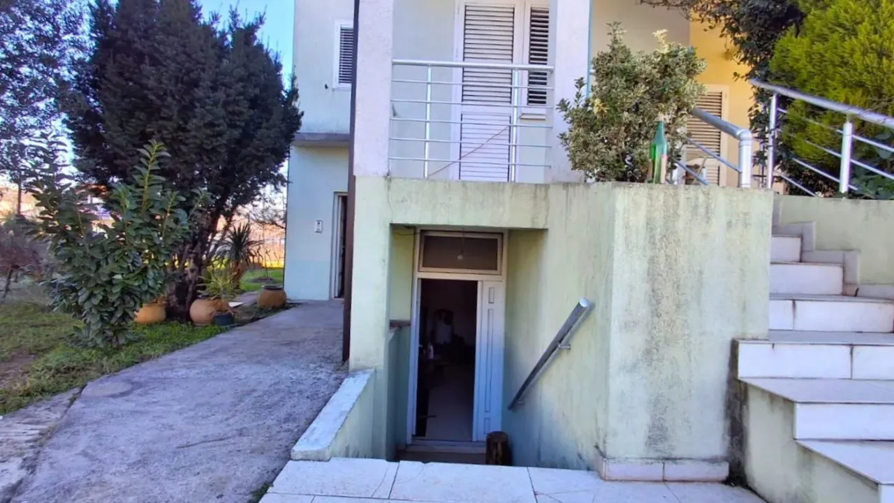 Rent, office space, 82m², Dahna, Podgorica