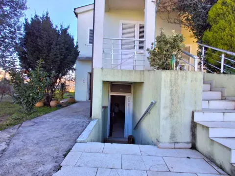 Rent, office space, 82m², Dahna, Podgorica