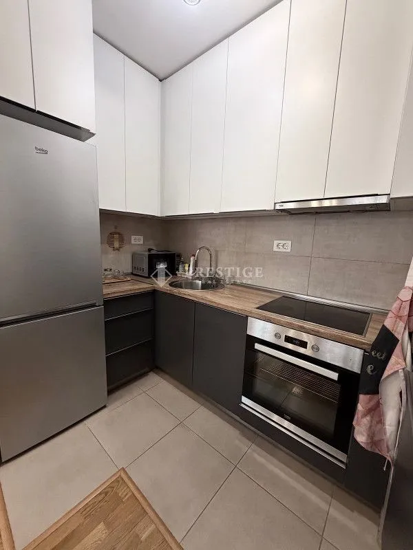 Izdavanje, jednosoban stan, 45m², City Kej, Podgorica