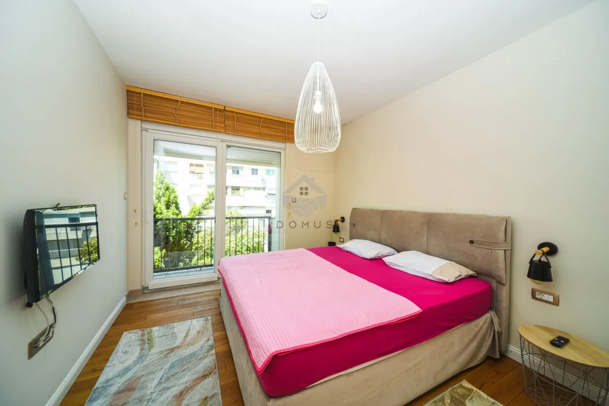 Izdavanje, dvosoban stan, 70m², Preko Morače, Podgorica