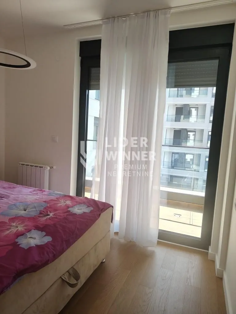 Izdavanje, dvosoban stan, 52m², Autokomanda, Voždovac Sve Podlokacije