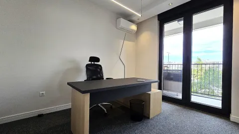Rent, office space, 58m², Kod Capital Plaze, Podgorica - image 10