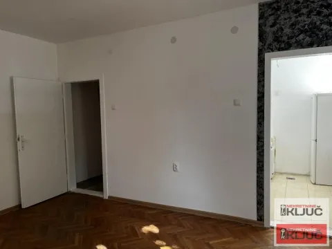 Prodaja, jednosoban stan, 29m², Grbavica, Novi Sad Sve Podlokacije - image 2