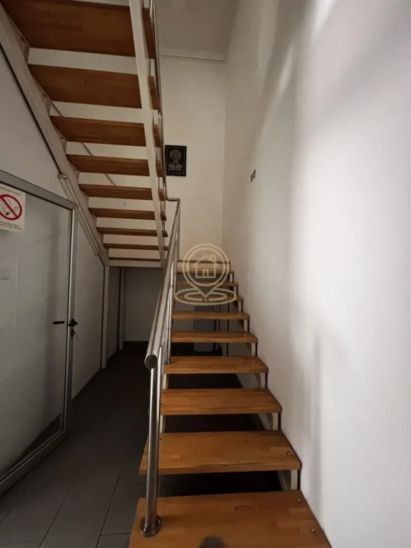 Rent, office space, 450m², Medijana, Niš