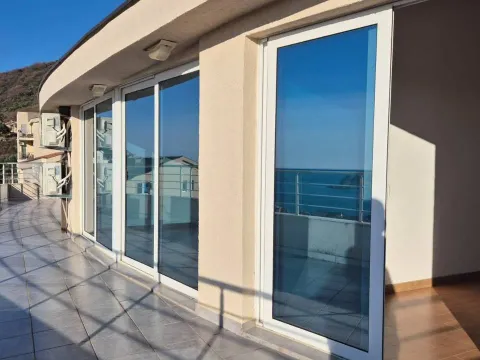 Sale, two bedroom apartment, 85m², Petrovac, Budva - image 10