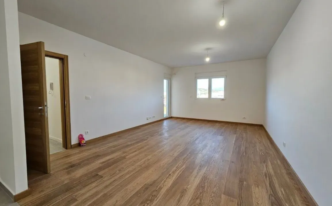 Sale, two bedroom apartment, 77m², New City, Podgorica