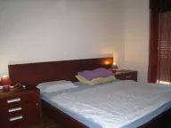 Izdavanje, četvorosoban stan, 136m², Savski Venac, Beograd - image 3