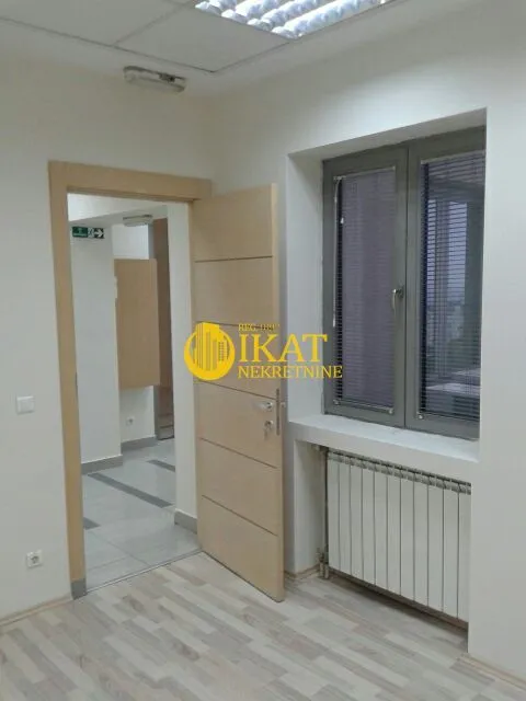 Rent, office space, 210m², Stari Grad, Beograd