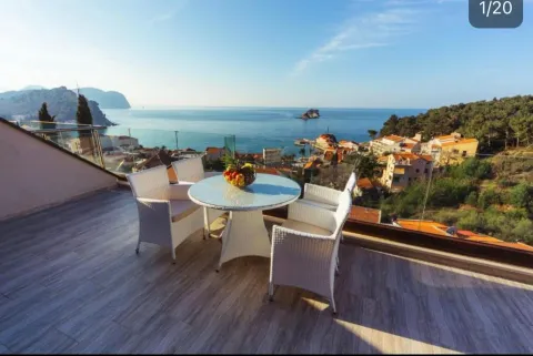 Rent, two bedroom apartment, 70m², Petrovac, Budva - image 1