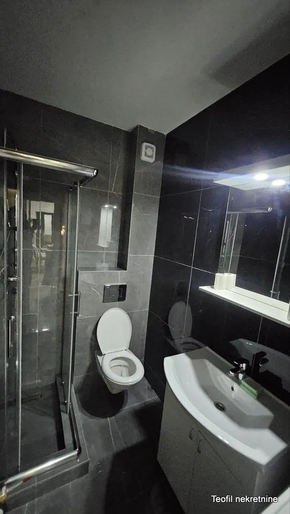 Prodaja, trosoban stan, 66m², Lazarevac, Beograd