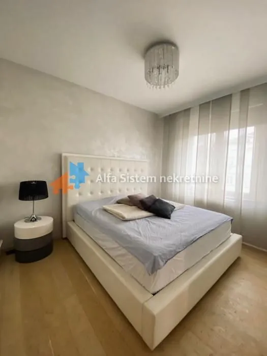 Rent, three bedroom apartment, 105m², Savski Venac, Beograd