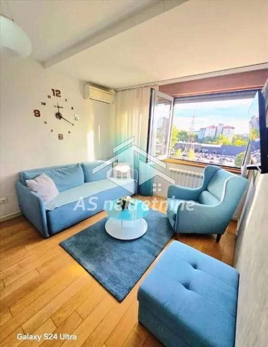Izdavanje, stan, 38m², Novi Beograd Blok 67, Novi Beograd Sve Podlokacije