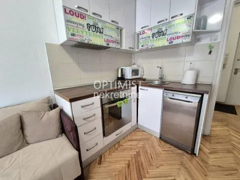 Rent, two bedroom apartment, 42m², Kalenić Pijaca, Vračar Sve Podlokacije - image 4