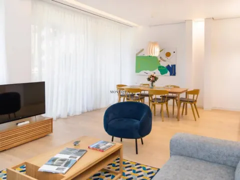 Rent, two bedroom apartment, 150m², Centar, Budva - image 2