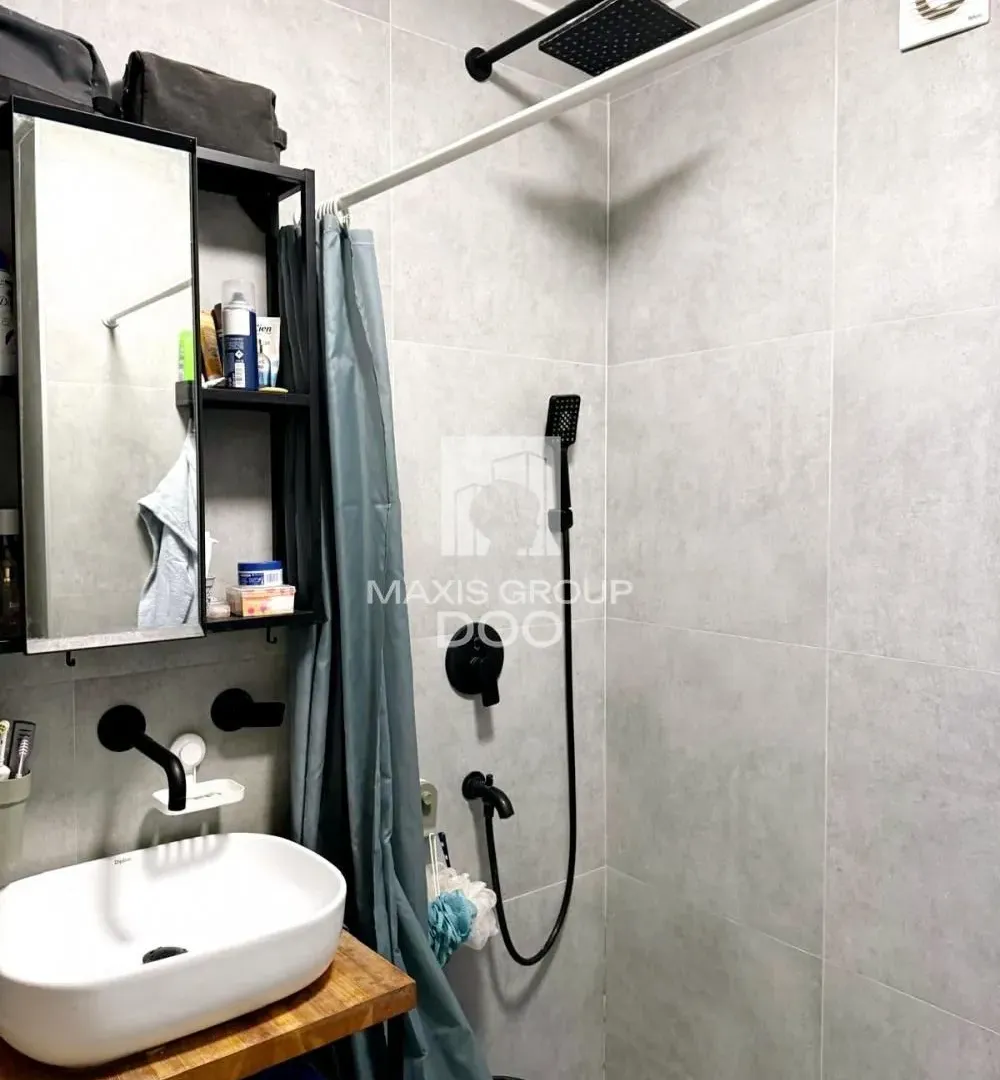 Prodaja, trosoban stan, 71m², Brace Jerković, Voždovac Sve Podlokacije