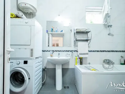 Prodaja, trosoban stan, 116m², Tivat, Crna Gora - image 11