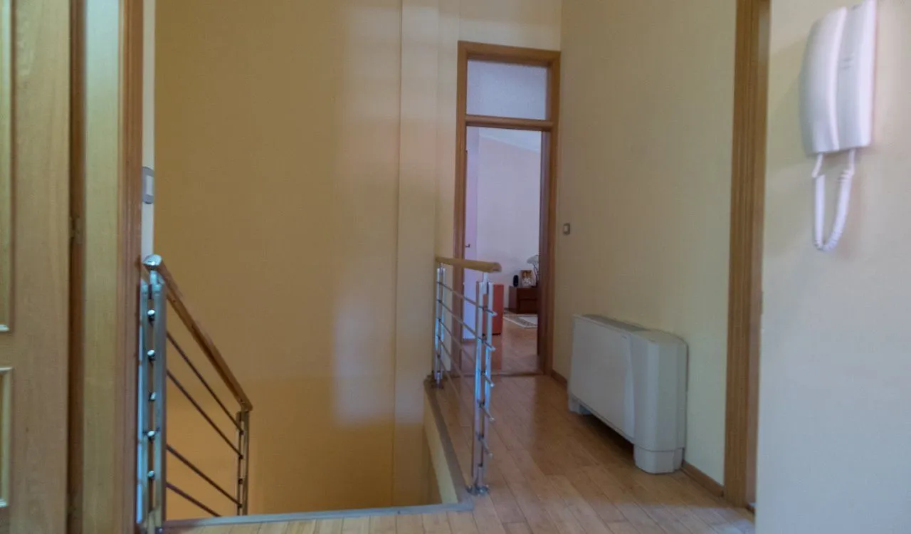Prodaja, četvorosoban stan, 193m², Preko Morače, Podgorica
