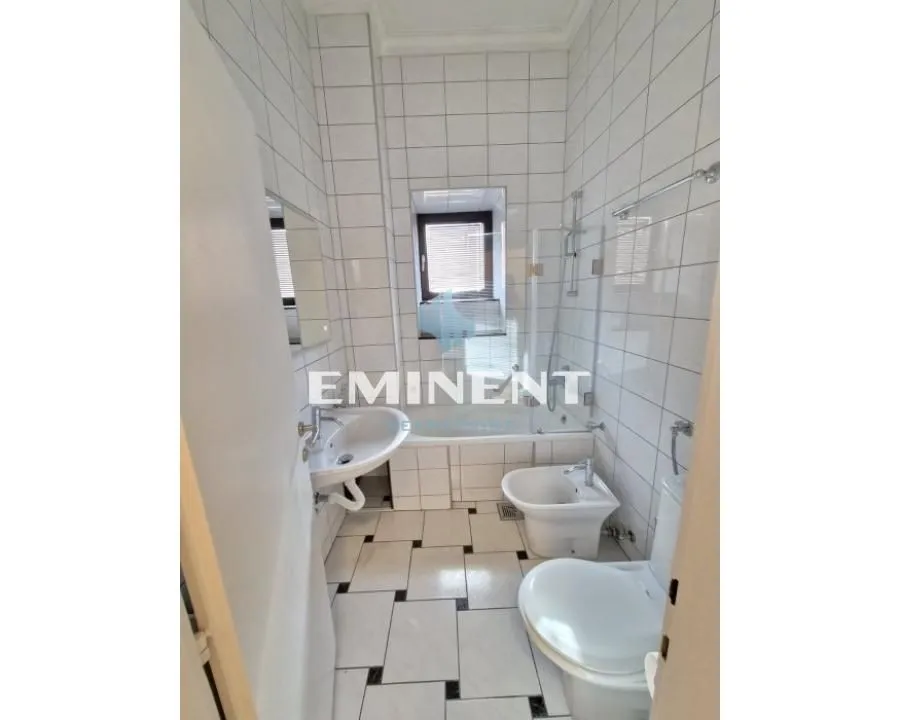 Rent, house, 360m², Autokomanda, Voždovac Sve Podlokacije