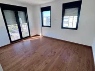 Prodaja, trosoban stan, 100m², Tološka šuma, Podgorica - image 5