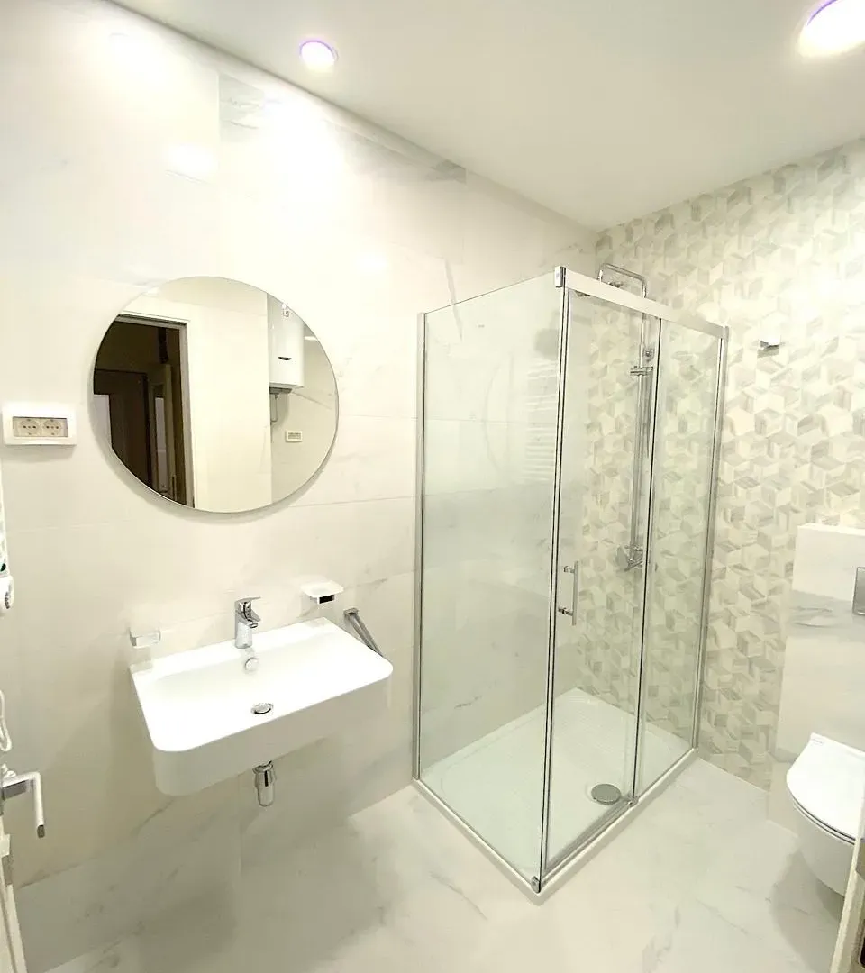 Izdavanje, dvosoban stan, 70m², Central Point, Podgorica