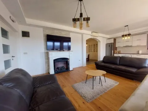 Prodaja, kuća, 180m², Pržice, Kotor