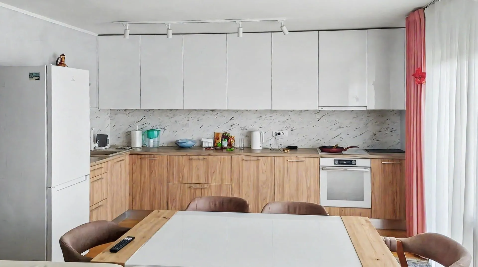 Prodaja, dvosoban stan, 110m², Centar, Tivat